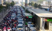 Không phân biệt giàu nghèo khi cấm phương tiện cá nhân