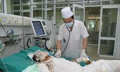 'Học trên mạng' làm pháo đốt, 3 thanh niên tàn tật vì bỏng nặng