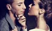 Bị Sở Khanh 'ẵm' cả đời con gái và đống tiền: Quên đi rồi đứng lên