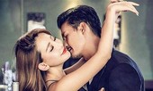 Đọc tin nhắn trong điện thoại của chồng, vợ trẻ chết lặng khi biết sự thật này