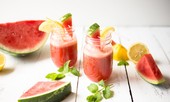 Ăn dưa hấu kiểu này hại như uống thuốc độc