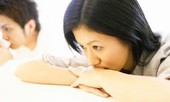 Mẹ chết lặng nghe lời khẩn cầu của con gái sau sự thật mấy chục năm chôn giấu