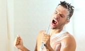 Tắm nước nóng khi trời lạnh sẽ 'diệt' tinh trùng, gây vô sinh?
