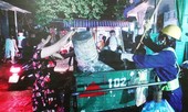 Nỗi lòng những nữ nhân viên môi trường tại Huế bị người dân xua chó cắn