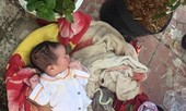 Bé trai sơ sinh còn nguyên dây rốn bị bỏ rơi ở khu dân cư