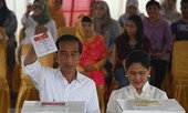 THẾ GIỚI 24H: Tổng thống Indonesia Joko Widodo tái đắc cử nhiệm kỳ hai