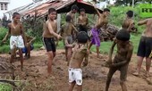 Kỳ lạ lễ hội... ném phân bò của người Ấn Độ