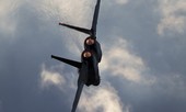 Israel không kích hàng chục mục tiêu quân sự ở Syria
