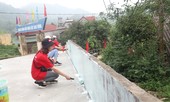 Thắp sáng đường quê tại Yên Bái