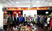 Anh Lê Quốc Phong chúc mừng tập thể Học viện Thanh thiếu niên Việt Nam
