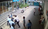 Bảo vệ đánh nhau với tài xế xe cứu thương náo loạn bệnh viện