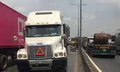 Nhảy vào đầu xe container đang chạy, thanh niên bị cán chết