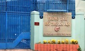 Cán bộ Trung tâm bảo trợ xã hội đổi thuốc lá, nước sôi... để dâm ô trẻ