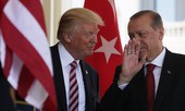 Ông Trump bất ngờ hạ giọng, tuyên bố chưa vội trừng phạt Thổ Nhĩ Kỳ