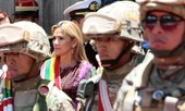 Tổng thống lâm thời của Bolivia bị doạ giết