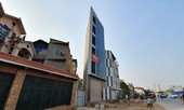 Xuất hiện nhà xây dựng kiểu 'lưỡi rìu' trên đường Phạm Văn Đồng