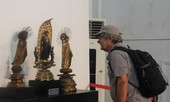 Cận cảnh hơn 100 pho tượng Phật cổ cực quý hiếm đang trưng bày tại TPHCM