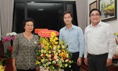 T.Ư Đoàn thăm, chúc mừng Nhà giáo nhân dân, Giáo sư, Tiến sỹ Phan Thị Tươi