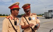CSGT ghi hình vi phạm bằng camera trước ngực