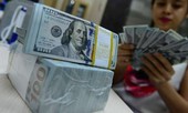 Giá vàng, USD đồng loạt tăng mạnh