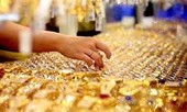 Cuối tuần vàng đồng loạt giảm giá