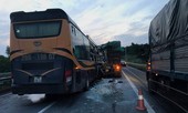 Tai nạn xe khách trên cao tốc Nội Bài - Lào Cai, nhiều người bị thương