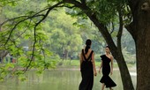 Khép lại Tuần lễ Thời trang Thu Đông 2019: Không gian êm ả, phục trang sinh sắc