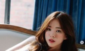 Cách giữ body quyến rũ của 2 cô gái Hàn mặt ‘búng ra sữa’
