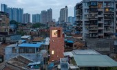 Căn nhà “một mình một kiểu” nổi bật giữa khu phố toàn nhà cổ