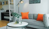 Căn hộ 40m2 rộng thoáng,đẹp long lanh đến bất ngờ nhờ nội thất trắng