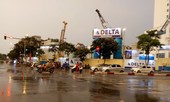 Hà Nội đón 'mưa vàng' sau một ngày nắng nung người