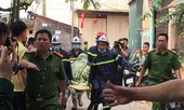 Xót xa cảnh đưa thi thể nạn nhân vụ cháy ở Trung Văn ra khỏi hiện trường