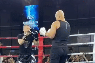 Nhất Long tăng cân trong trận thắng knock-out Lợi Ca