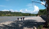 Sập cầu đi bộ, nhiều người rơi xuống sông chết đuối