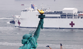 Số người chết vì COVID-19 tăng cao, thống đốc New York khẩn cầu giúp đỡ