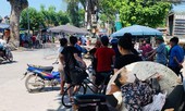Người phụ nữ bán hoa quả bị đâm trọng thương