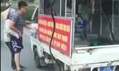Đề xuất cảnh cáo, điều chuyển công tác cảnh sát mặc quần đùi 'bắt' hàng rong