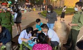 Lập 15 tổ công tác nhắc nhở, xử phạt người không đeo khẩu trang ở phố cổ