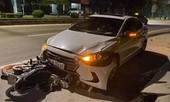 Đội trưởng thanh tra giao thông ngồi ô tô đi ngược chiều tông chết nữ lao công