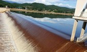 Xác định nguyên nhân nước hồ Ngàn Trươi – Cẩm Trang chuyển màu đỏ