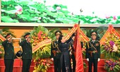 Báo Quân đội nhân dân đón Huân chương Độc lập hạng Ba