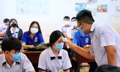 Thí sinh có phải đeo khẩu trang trong giờ làm bài thi hay không?