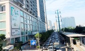 Cận cảnh cao ốc 'nhấn chìm' con đường BT Hà Nội