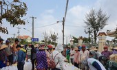 Tiếp nước sạch cho người dân miền Tây
