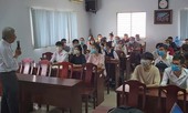 Sinh viên Trường CĐ Y tế Bình Dương xung phong hỗ trợ trong khu cách ly