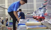 Ngày hội tặng sách và giáo trình cho tân sinh viên