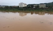 Lũ lớn trên thượng nguồn sông Hồng từ Trung Quốc đang đổ về Lào Cai