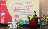 Lễ khai giảng năm học mới và ủng hộ đồng bào miền Trung của tân sinh viên