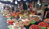 Tiểu thương 'méo mặt' vì hàng hóa ế ẩm dịp Tết Dương lịch