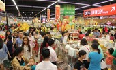 Chưa nghỉ tết, siêu thị đã đông nghẹt người